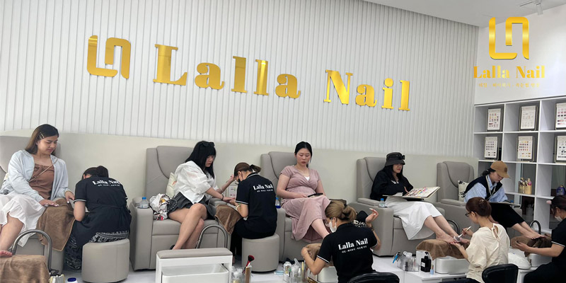 bai 37 lalla nail